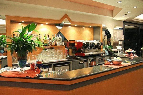 Hotel Ambassador Riccione Luaran gambar