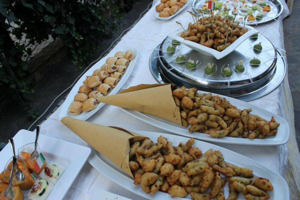 Hotel Ambassador Riccione Luaran gambar