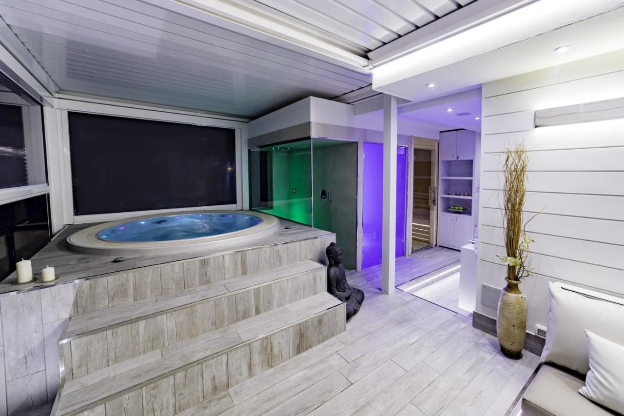 Hotel Ambassador Riccione Luaran gambar